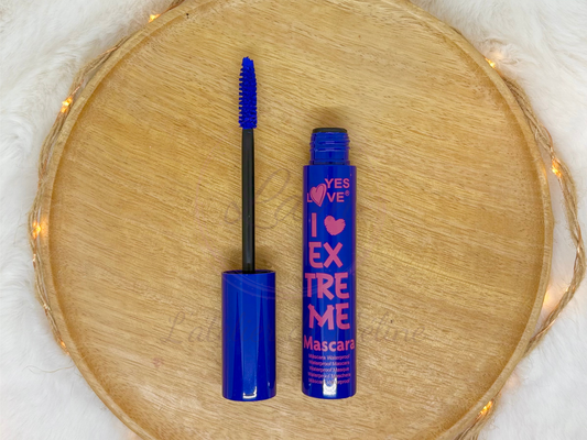 Mascara bleu