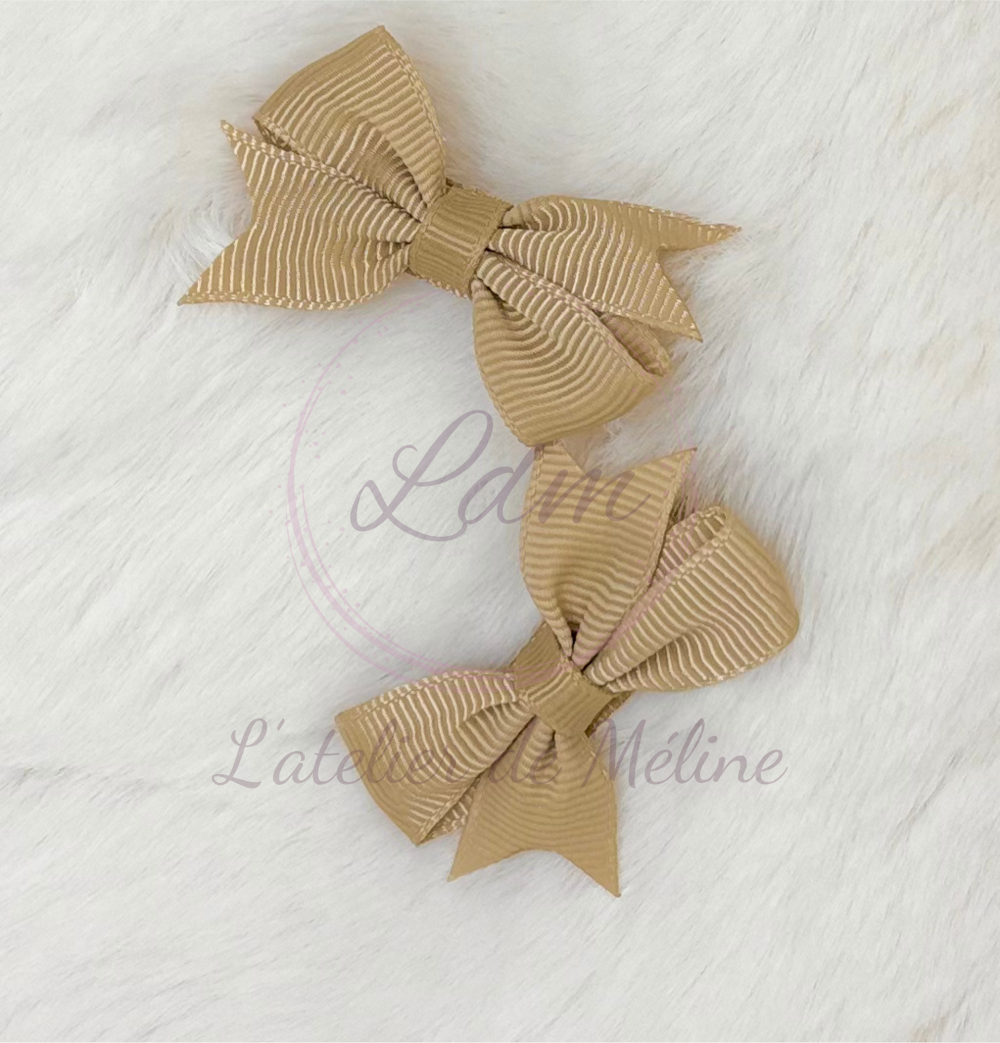 Petites barrettes noeud